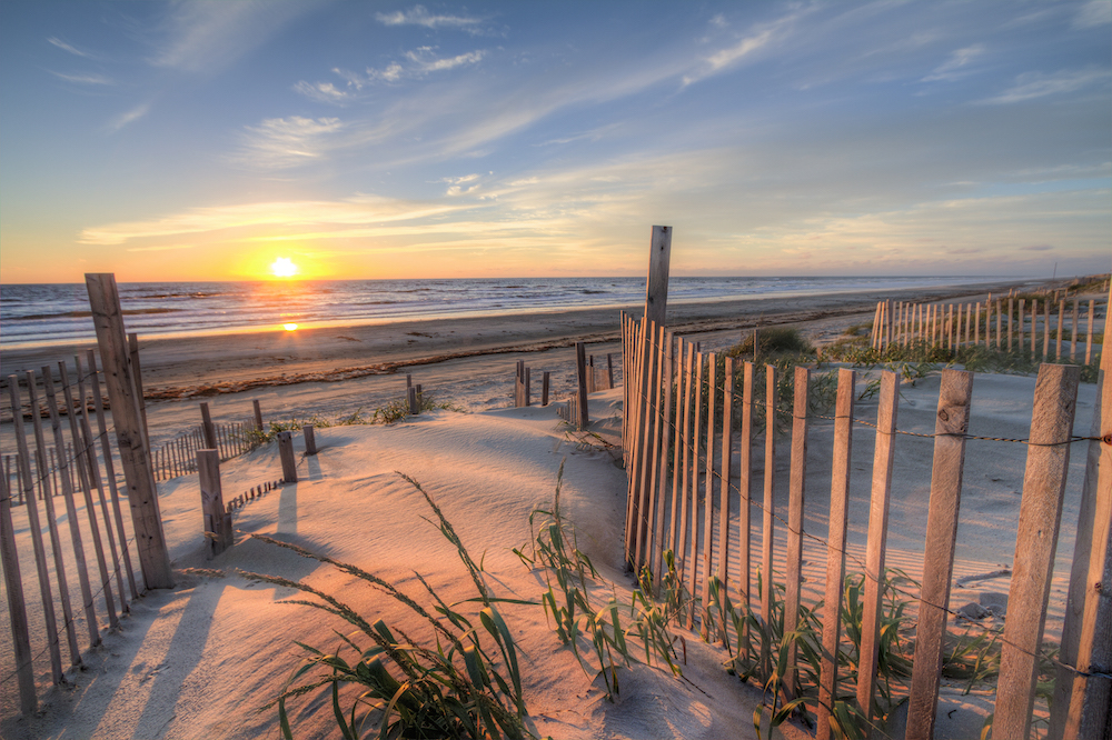 outer banks view of ocean and beach